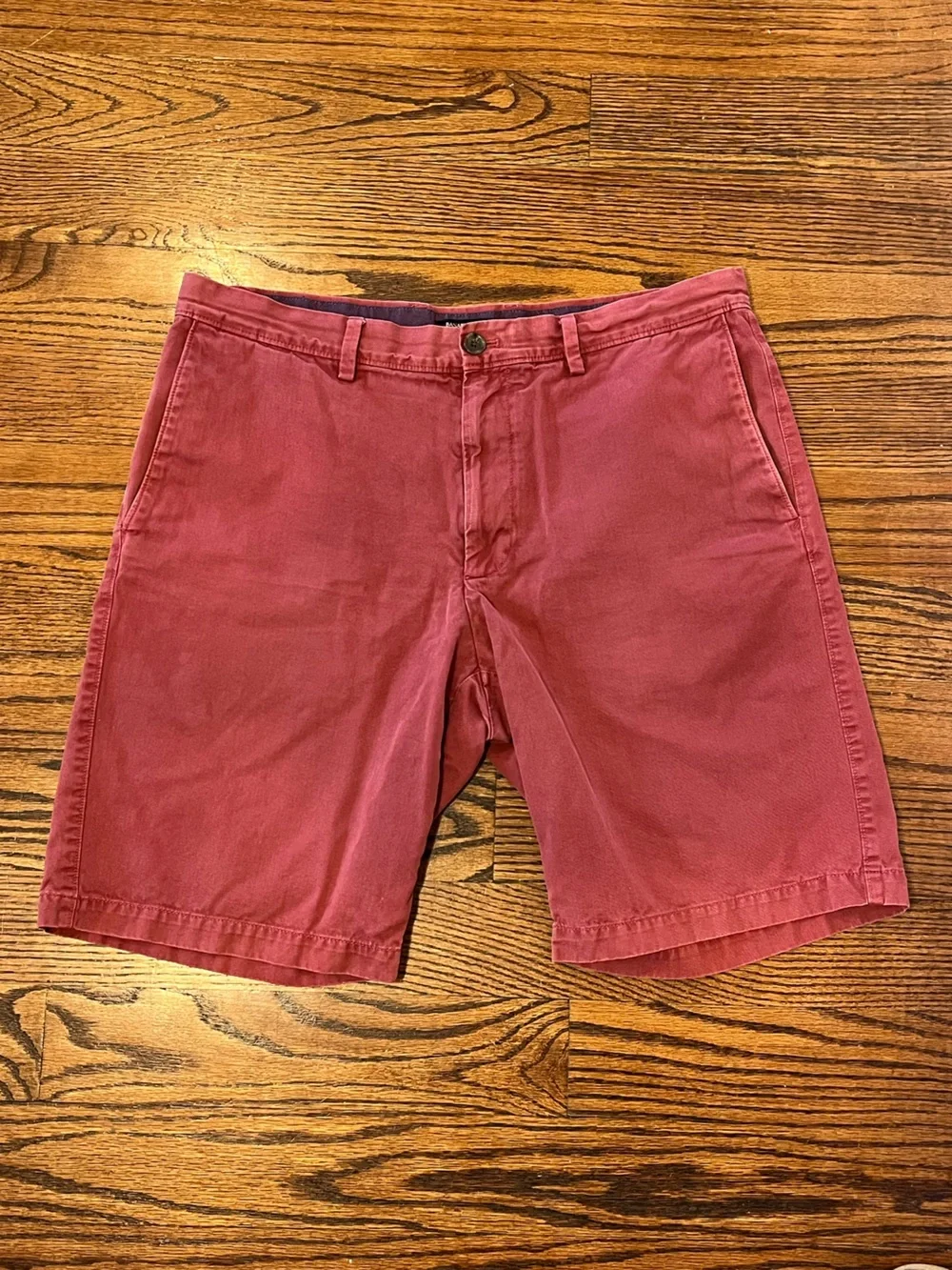 Banana Republic Men's Burgundy Casual Shorts size 34